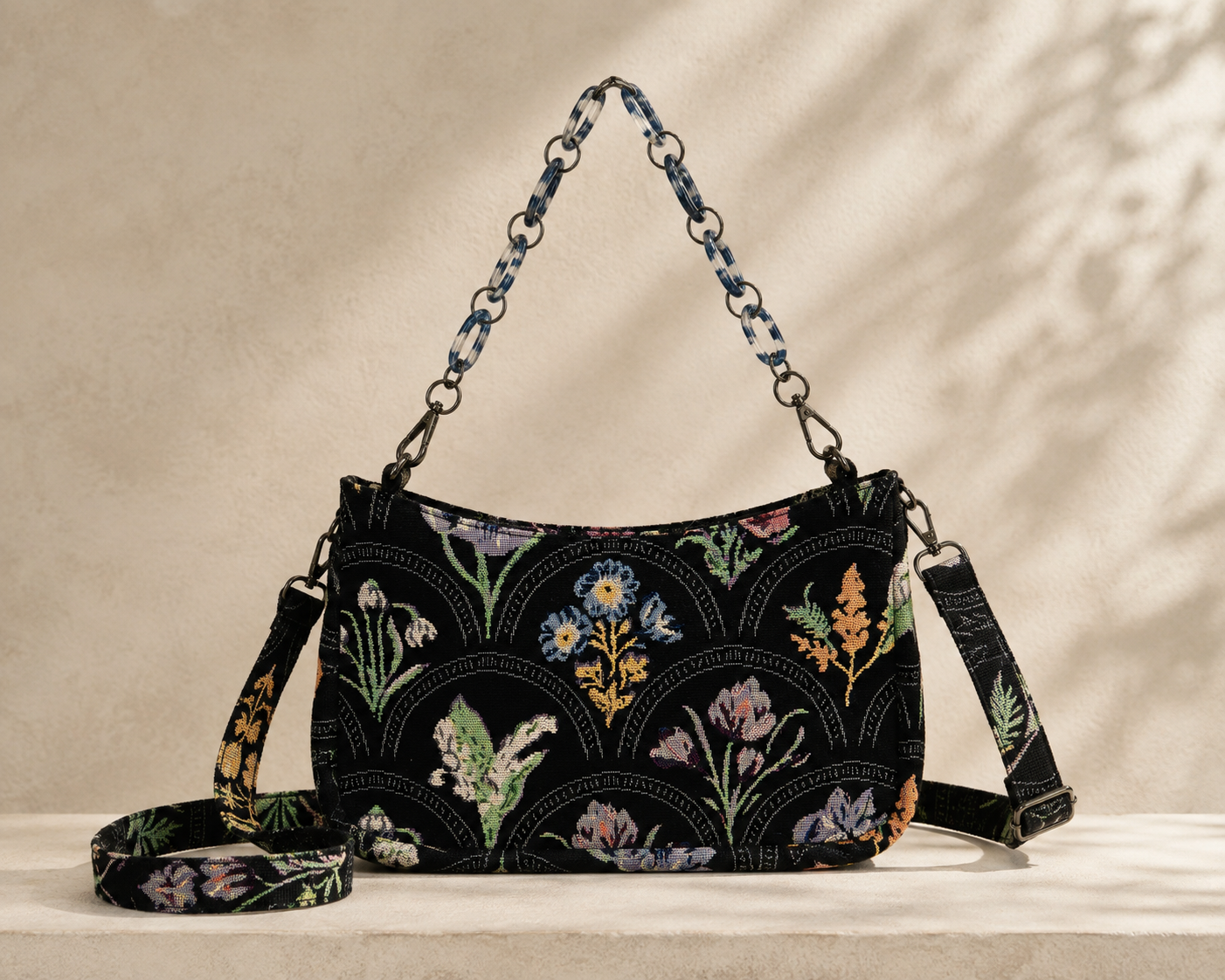 IRIS CROSSBODY