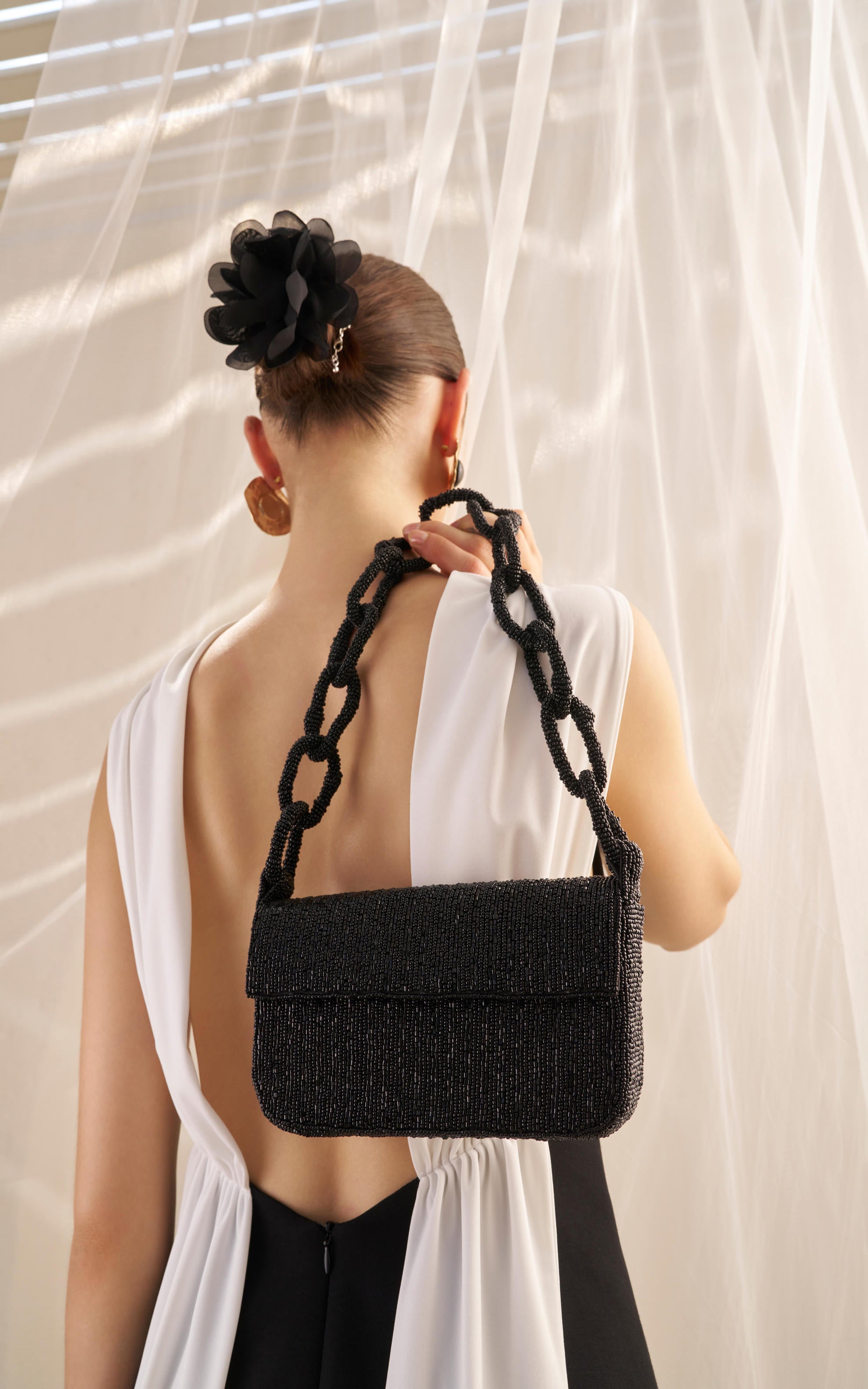 CHAIN STRAP BEADED BAG