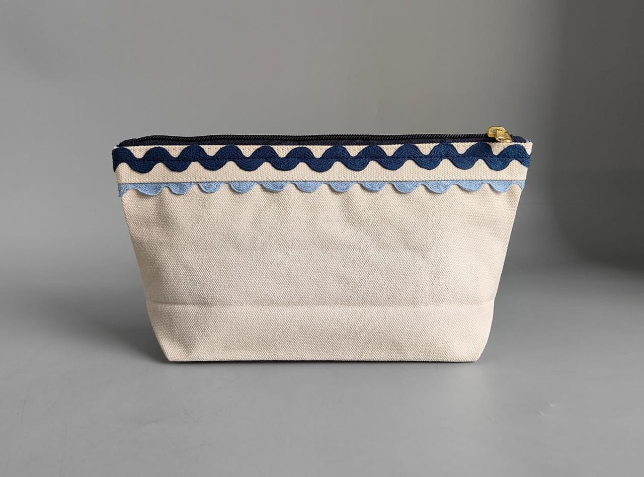 BEACHY DAYS EMBROIDERED VANITY POUCH